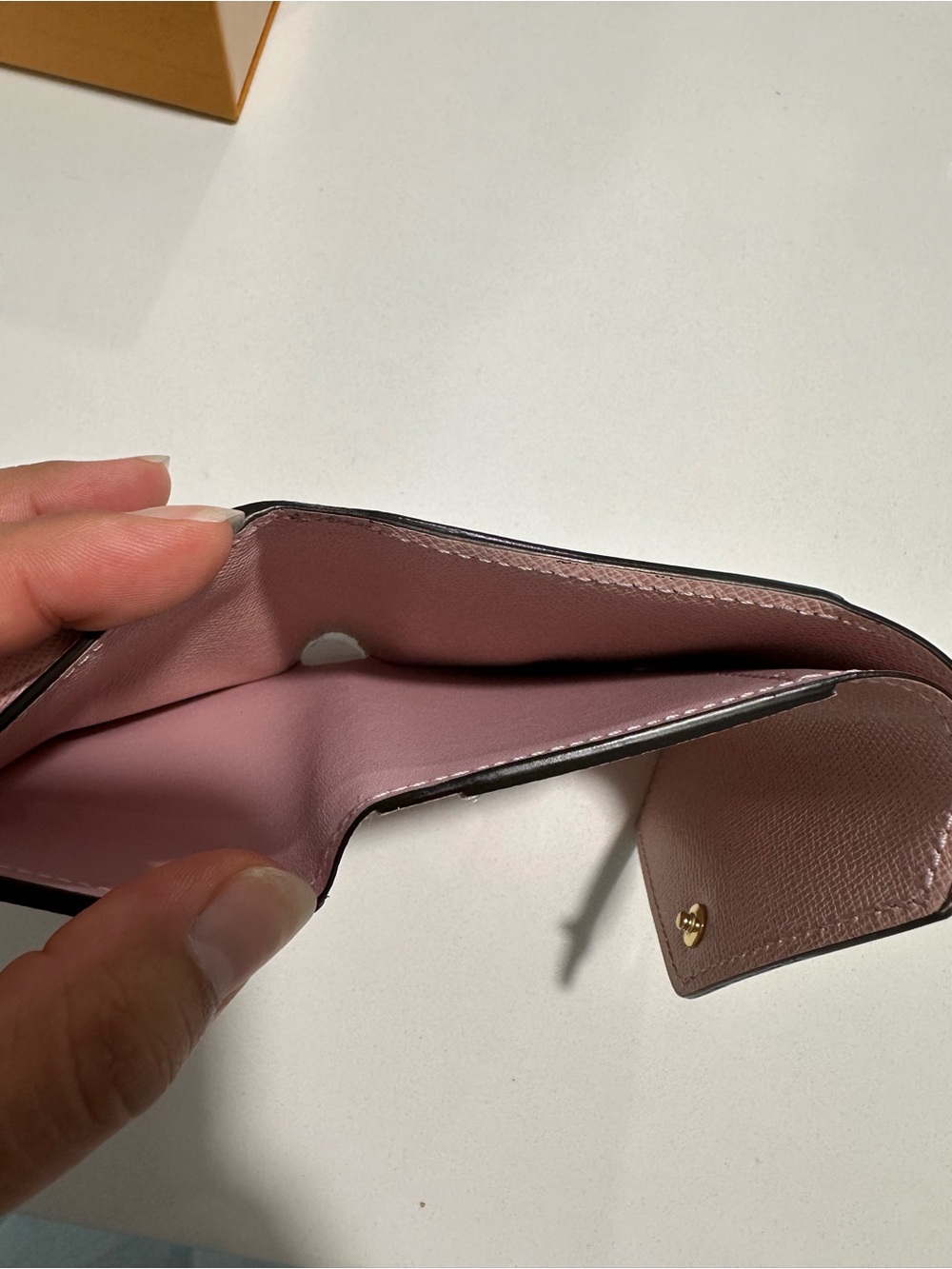 Louis Vuitton Zoé Wallet - Picture 11 of 16